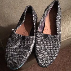 Toms size 6.5